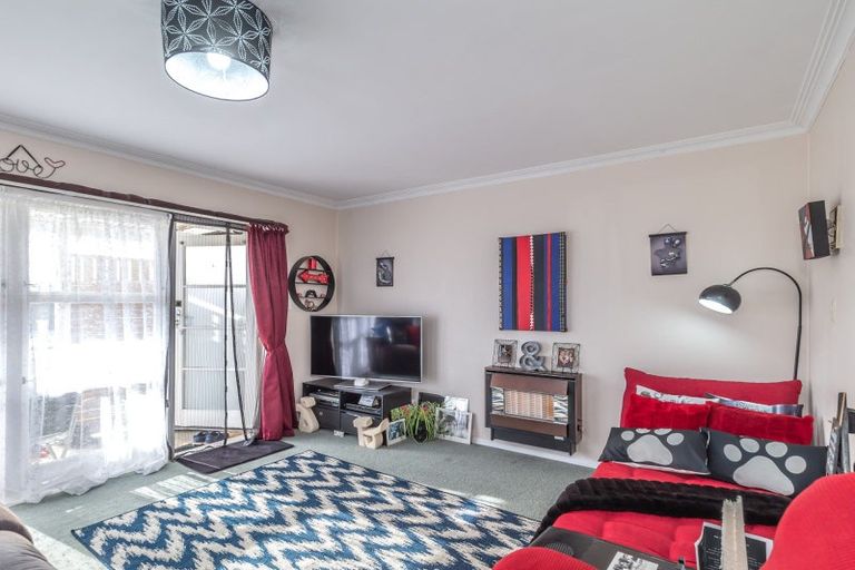 Photo of property in 32 Kent Street, Levin, 5510