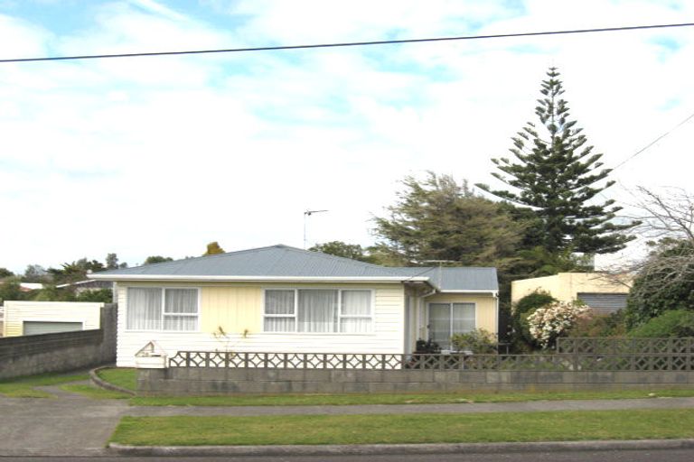 Photo of property in 28 Murray Street, Bell Block, New Plymouth, 4312