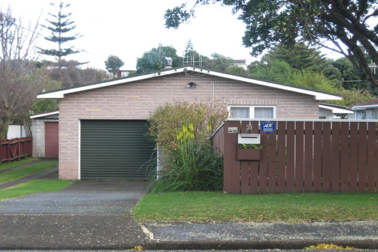 Photo of property in 51 Alexander Road, Raumati Beach, Paraparaumu, 5032
