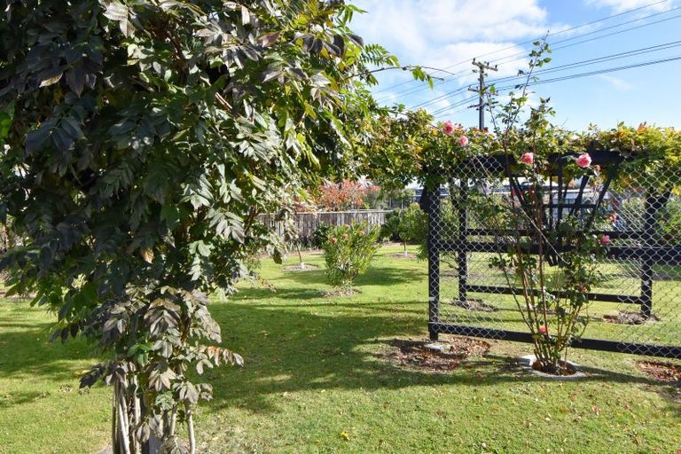 Photo of property in 240 High Street North, Carterton, 5713