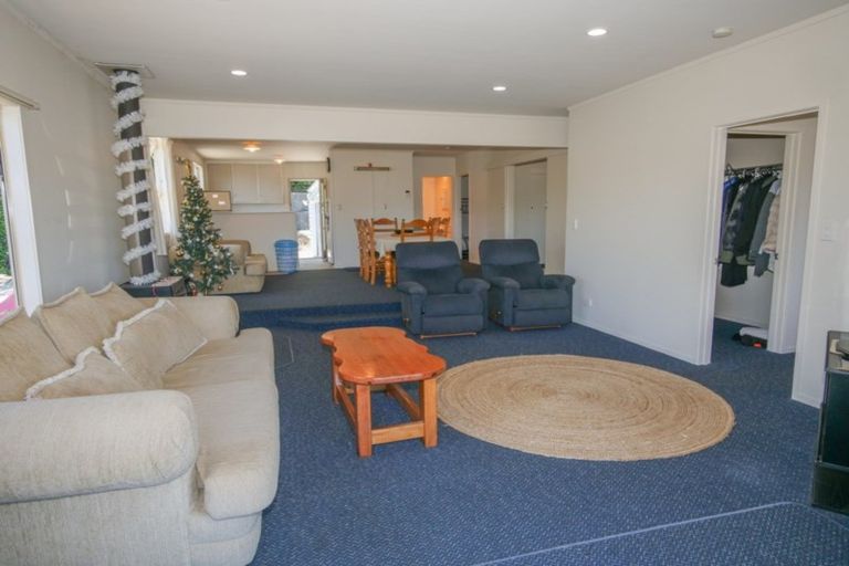 Photo of property in 13 Bush Point Road, Cable Bay, 0420