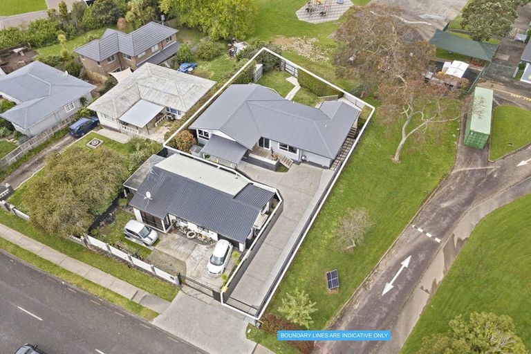 Photo of property in 160 Ennis Avenue, Pakuranga Heights, Auckland, 2010