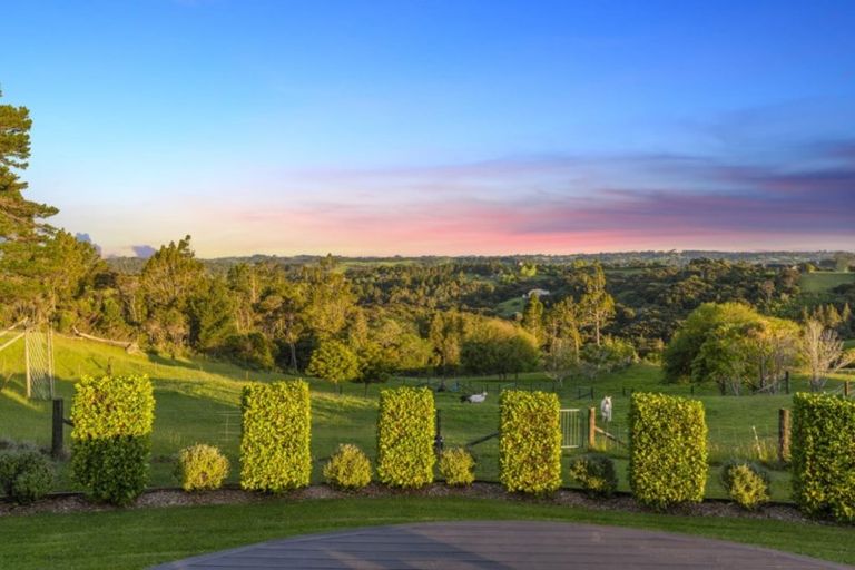 Photo of property in 167 Escott Road, Dairy Flat, 0794