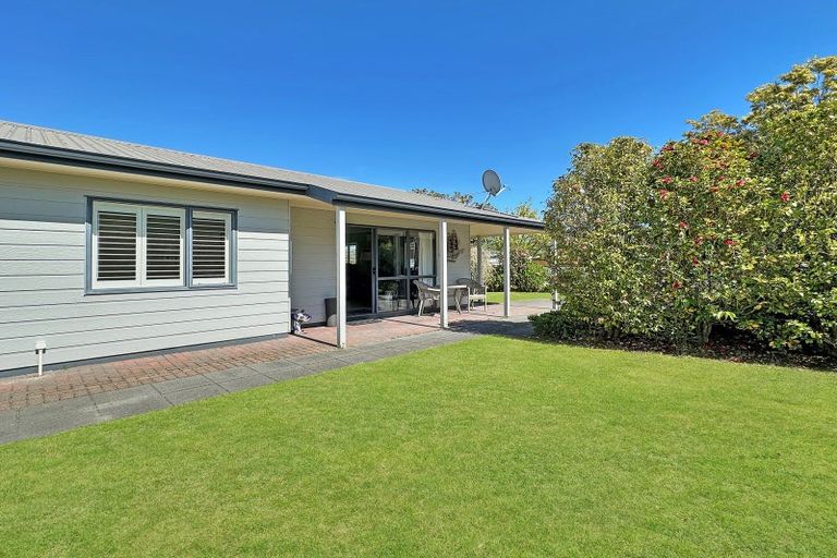 Photo of property in 2 Yasmin Lane, Kinloch, Taupo, 3377