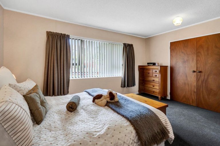 Photo of property in 21 Kowhai Street, Inglewood, 4330