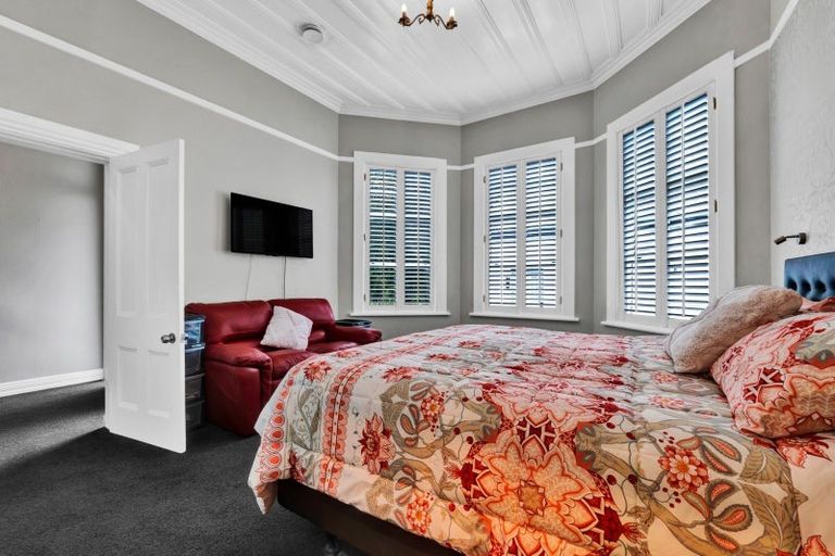 Photo of property in 37 Fantham Street, Hawera, 4610