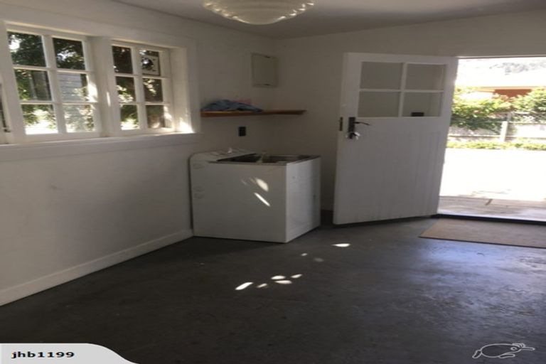 Photo of property in 81 Main Road, Redcliffs, Christchurch, 8081