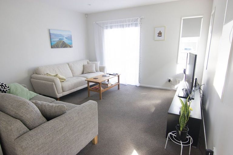 Photo of property in 61 Divide Loop, Takanini, 2112