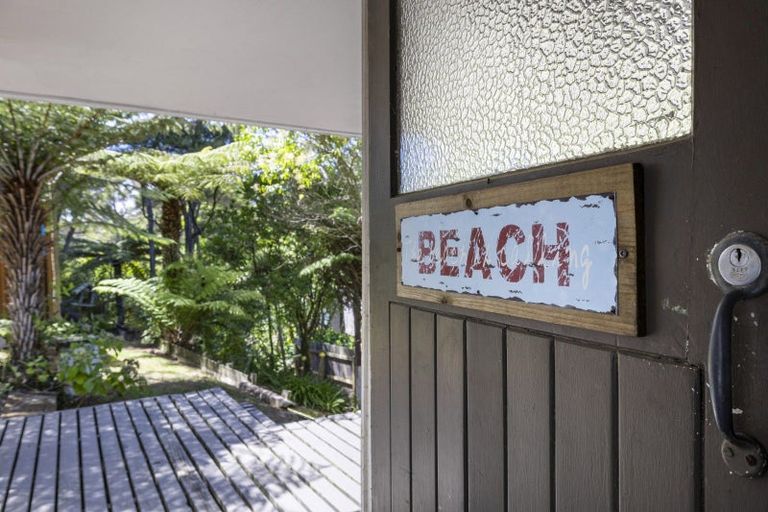 Photo of property in 28 Cross Street, Raglan, 3225