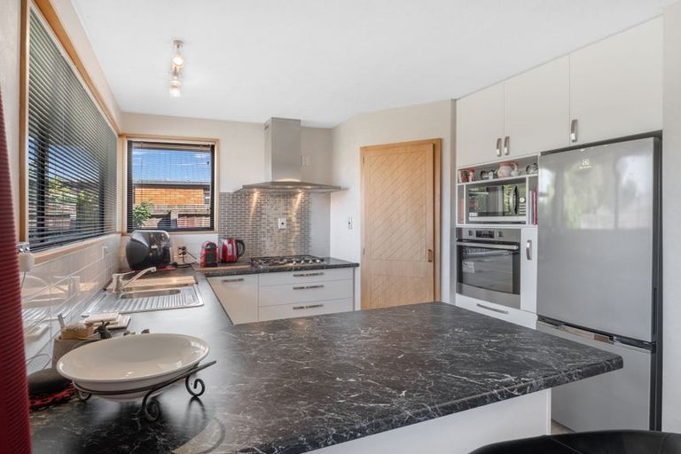 Photo of property in 20 Briarmont Street, Avondale, Christchurch, 8061