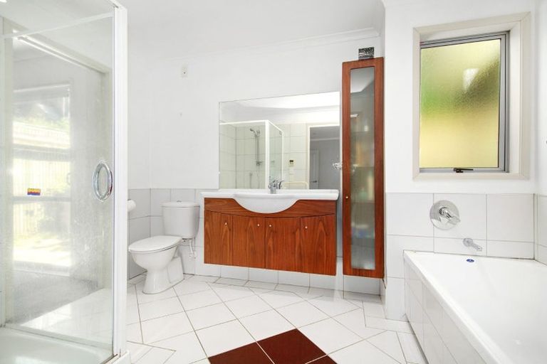 Photo of property in 2/275 Karaka Bay Road, Karaka Bays, Wellington, 6022