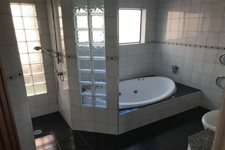 Photo of property in 81 Pararekau Road, Karaka, Papakura, 2580