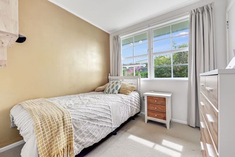 Photo of property in 73 Morrow Avenue, St Andrews, Hamilton, 3200