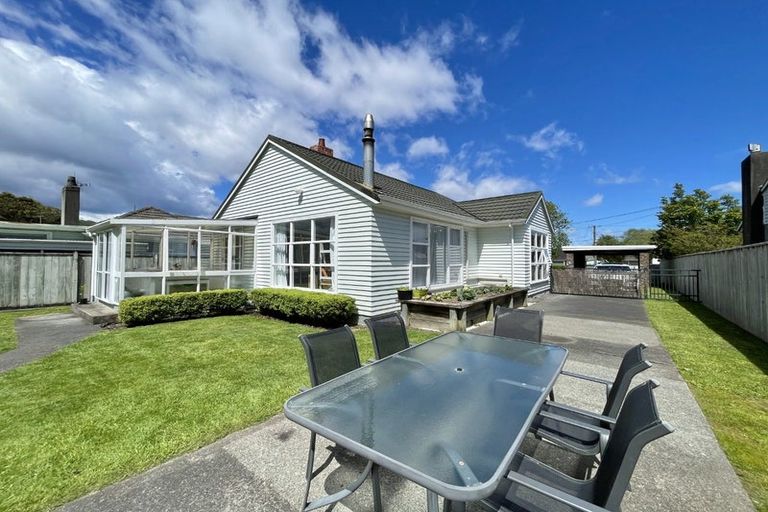 Photo of property in 12 Argyle Grove, Trentham, Upper Hutt, 5018