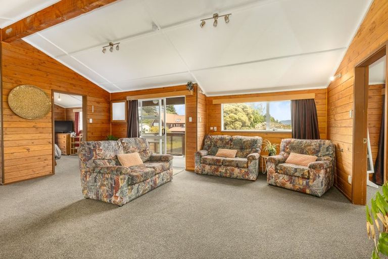 Photo of property in 5 Redwood Close, Paraparaumu, 5032
