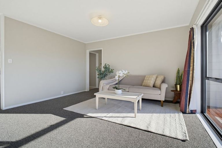 Photo of property in 47a Aquarius Drive, Kawaha Point, Rotorua, 3010