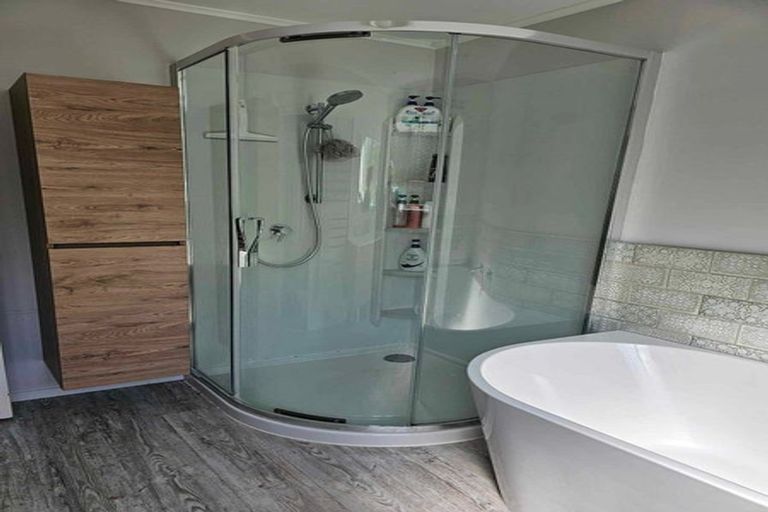 Photo of property in 65 Juniper Road, Sunnynook, Auckland, 0620