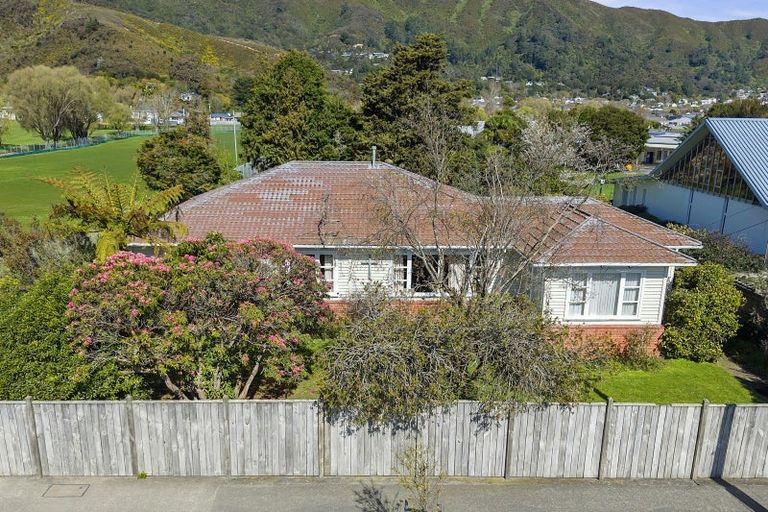 Photo of property in 194 Naenae Road, Naenae, Lower Hutt, 5011