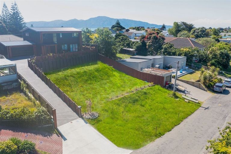 Photo of property in 129b Matatua Road, Raumati Beach, Paraparaumu, 5032