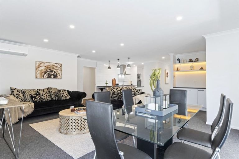 Photo of property in 19 Puhirake Crescent, Pyes Pa, Tauranga, 3112