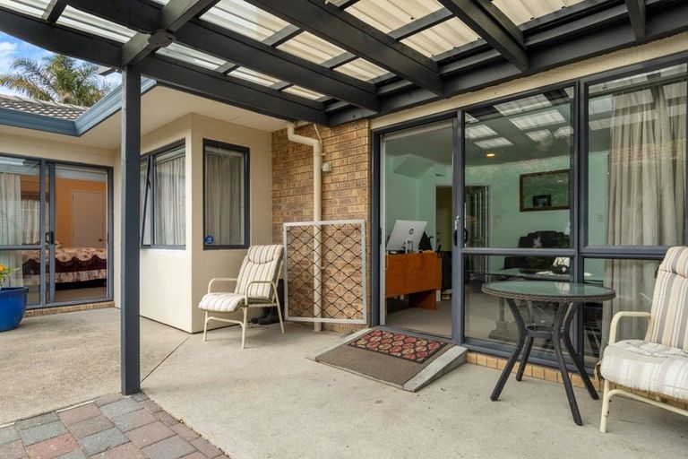 Photo of property in 25 Village Park Drive, Welcome Bay, Tauranga, 3112