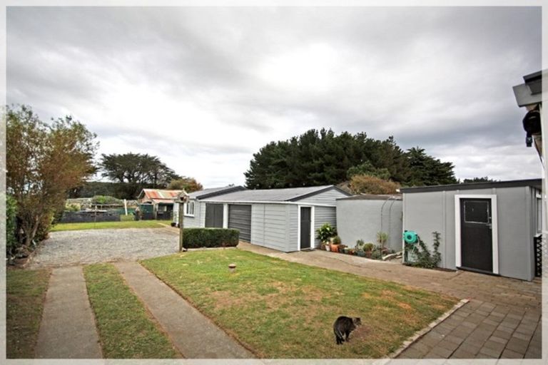 Photo of property in 27 Punga Street, Tangimoana, 4822