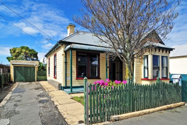 Photo of property in 61 Cutten Street, South Dunedin, Dunedin, 9012