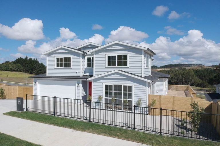 Photo of property in 31 Takurua Terrace, Orewa, 0931