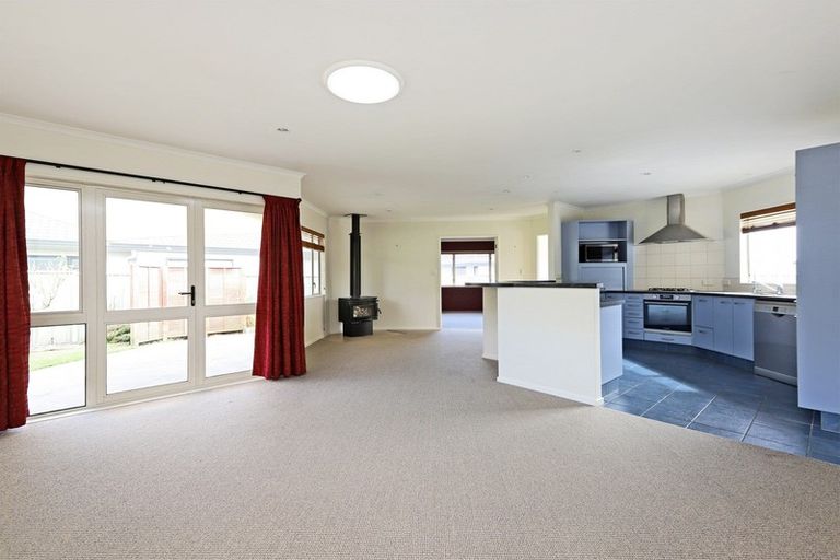 Photo of property in 17 Chelsea Drive, Taradale, Napier, 4112