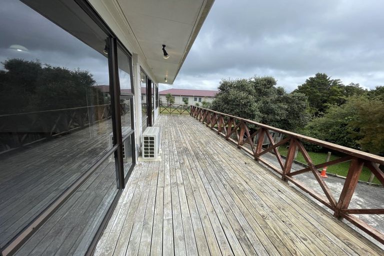 Photo of property in 50 Eugenia Rise, Totara Heights, Auckland, 2105