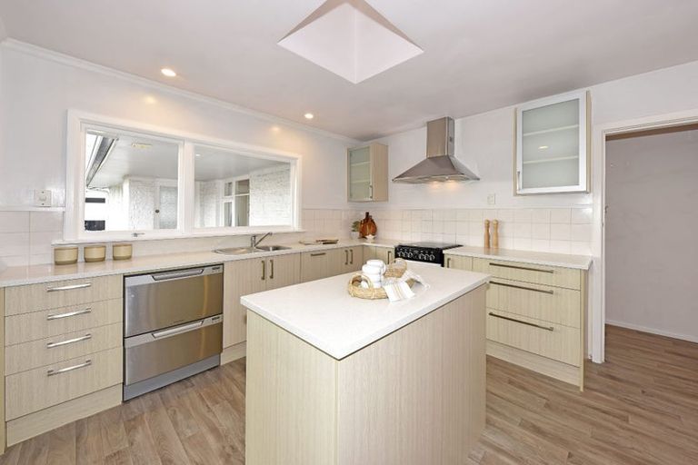 Photo of property in 30 Wayside Avenue, Burnside, Christchurch, 8053