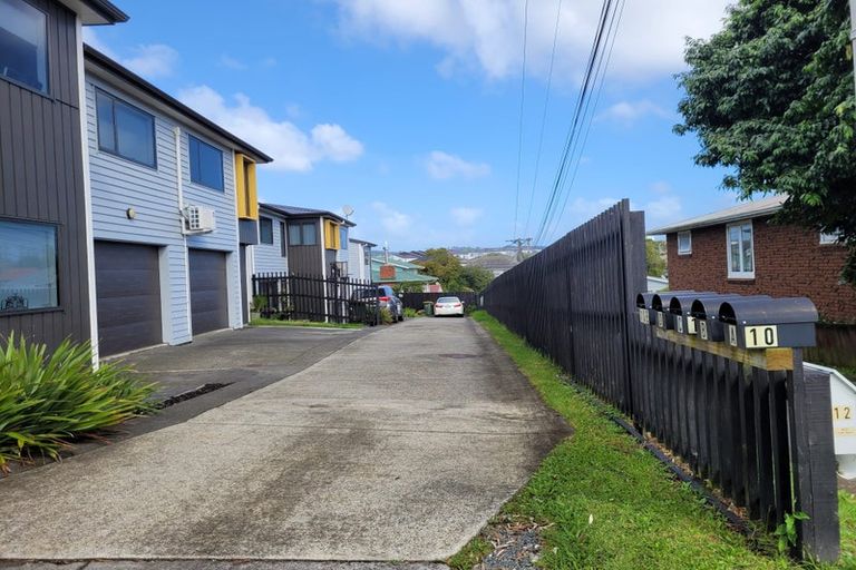 Photo of property in 10d Kelkirk Street, Kelston, Auckland, 0602