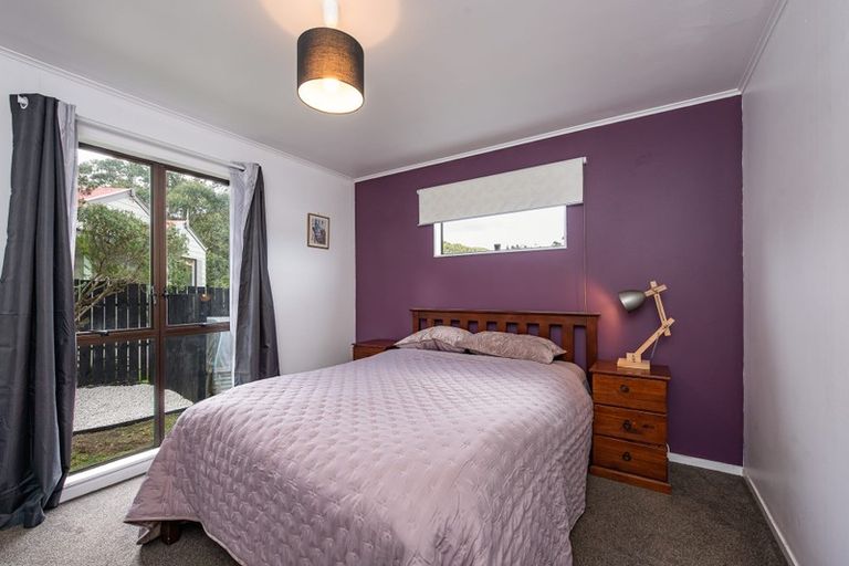 Photo of property in 54 Woodhouse Avenue, Karori, Wellington, 6012