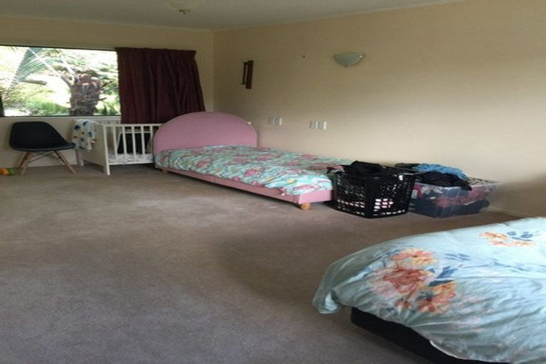 Photo of property in 43 Sunnyvale Road, Massey, Auckland, 0614