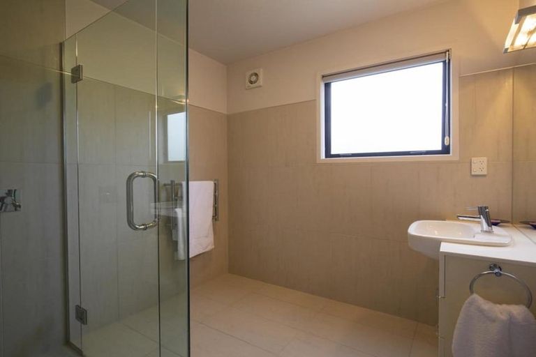 Photo of property in 660 Peninsula Road, Kelvin Heights, Queenstown, 9300