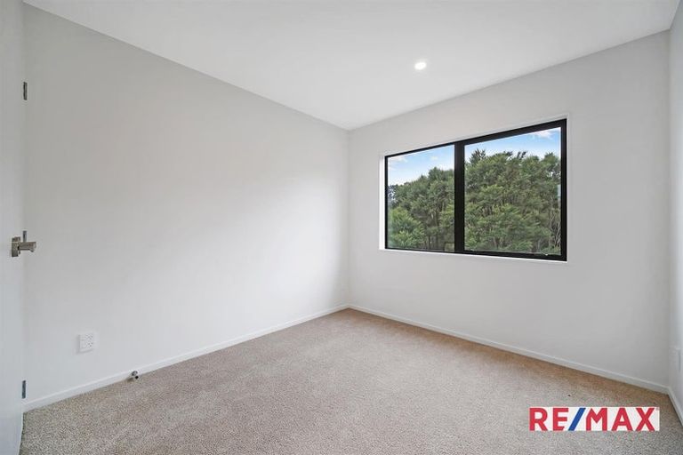 Photo of property in 28b Poruru Close, Papakura, 2110