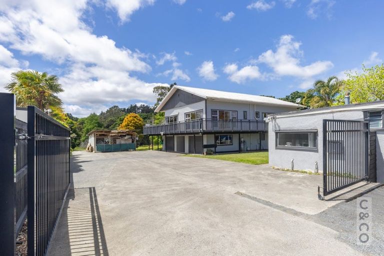 Photo of property in 24 Waikoukou Valley Road, Waimauku, 0812