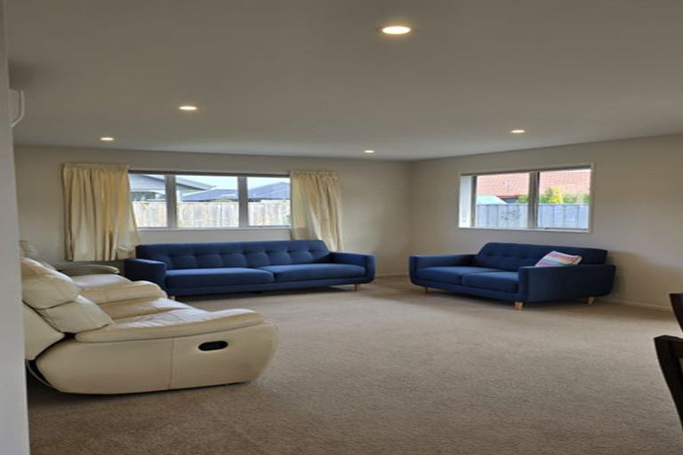 Photo of property in 6 Burke Lane, Amberley, 7410