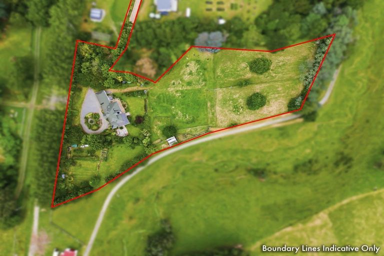 Photo of property in 19 Hadfield Road, Peka Peka, Waikanae, 5391