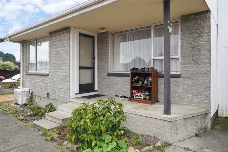 Photo of property in 1/17 Kuaka Crescent, Bromley, Christchurch, 8062