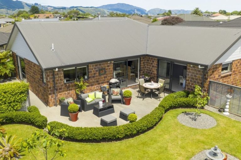 Photo of property in 17 Consort Close, Paraparaumu Beach, Paraparaumu, 5032