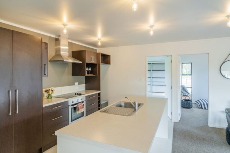 Photo of property in 14b Ringwood Place, Whitianga, 3510