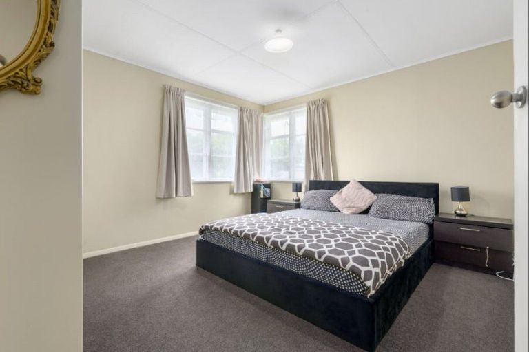 Photo of property in 9 Coleridge Drive, Enderley, Hamilton, 3214