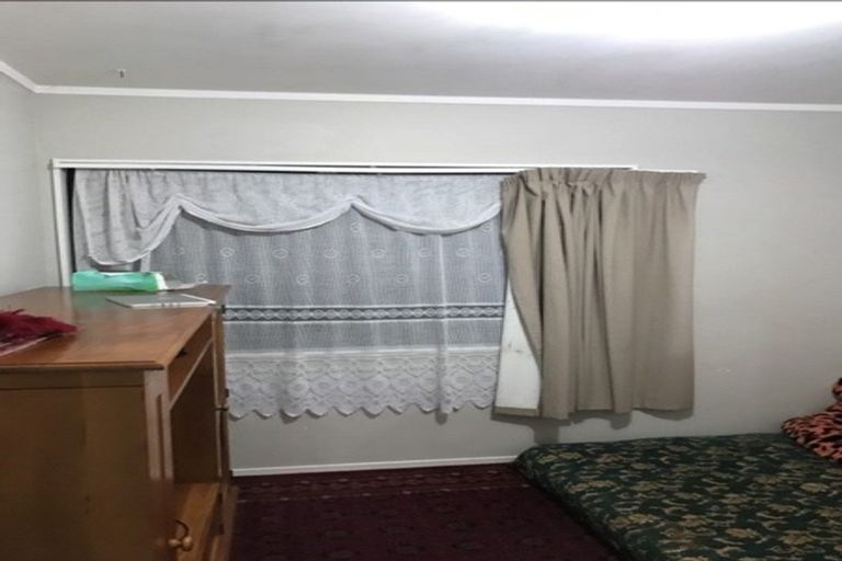 Photo of property in 4b Johnston Road, Mount Wellington, Auckland, 1060