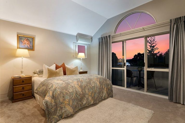 Photo of property in 50 Settlers Grove, Orewa, 0931