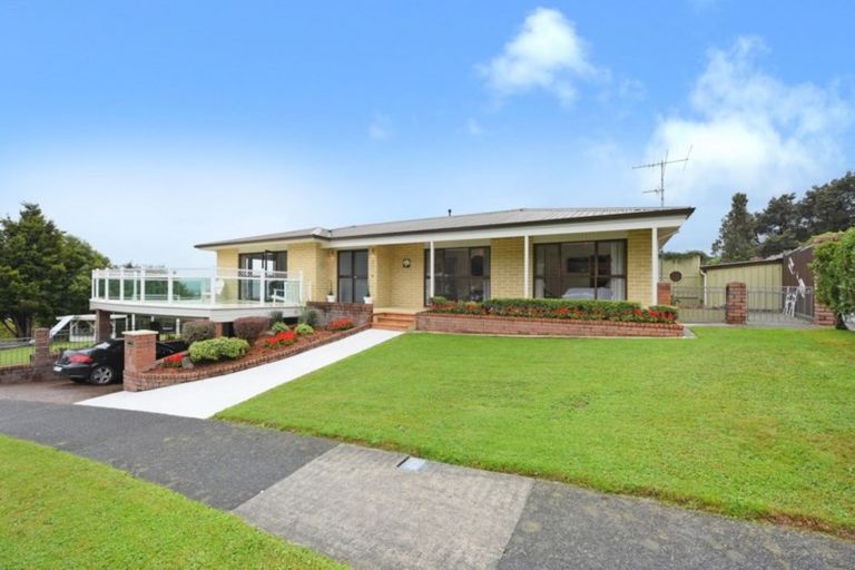 Photo of property in 7 King Charles Drive, Kingsley Heights, Upper Hutt, 5018