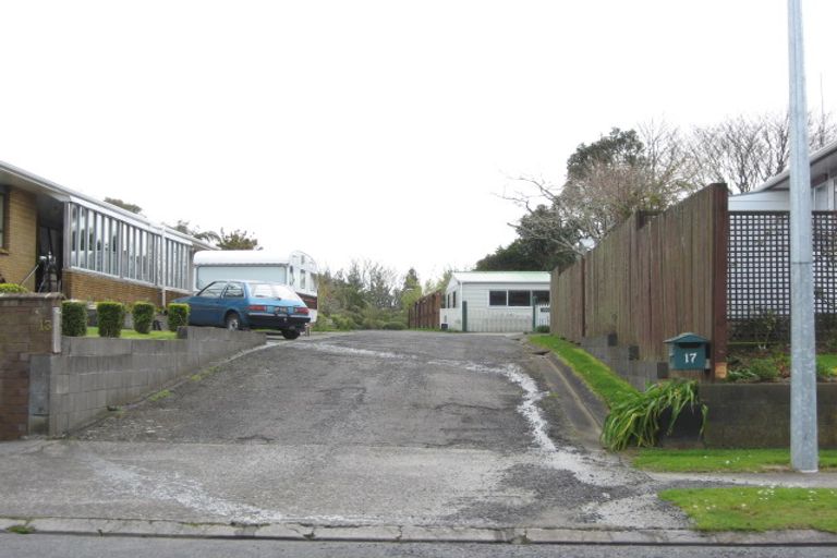 Photo of property in 17 Ngahere Street, Inglewood, 4330