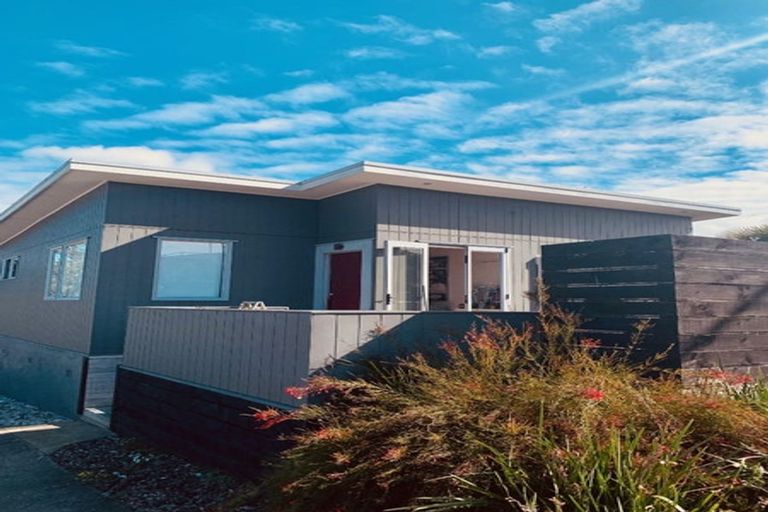 Photo of property in 28 Watea Road, Torbay, Auckland, 0630