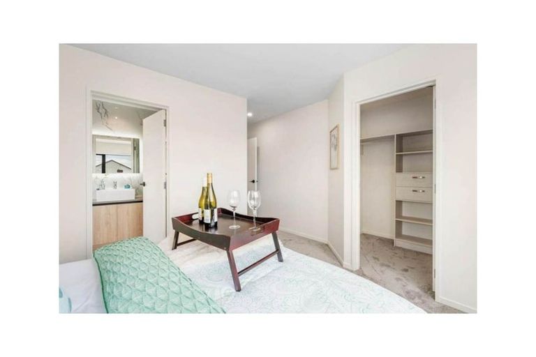 Photo of property in 71 Kairakau Street, Papakura, 2110