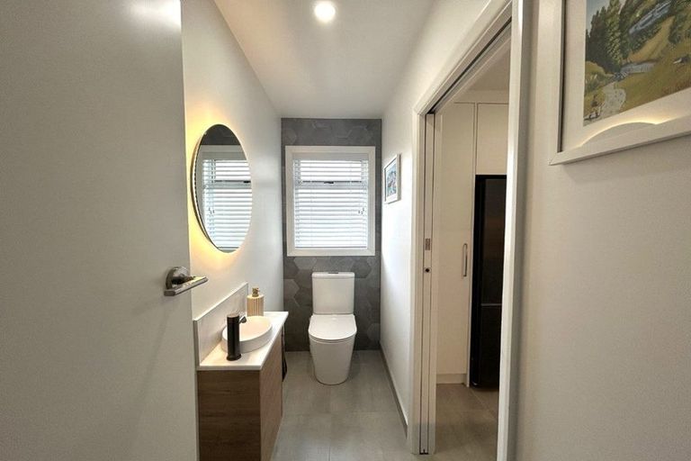 Photo of property in 18 Southwark Avenue, Tamatea, Napier, 4112